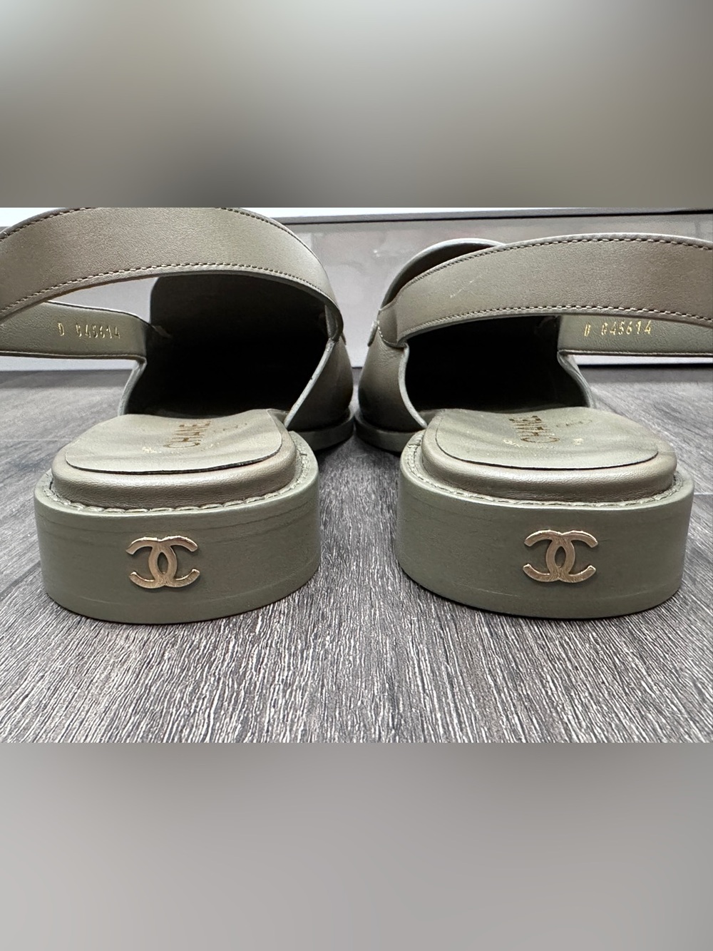 2026 CHANEL KHAKI OLIVE GREEN LEATHER LOAFER SLINGBACK SHOES GOLD STRASS CC 40.5 - Picture 11 of 16